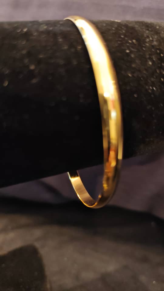 7Bracelets Rigides Arrondis Simples Doré